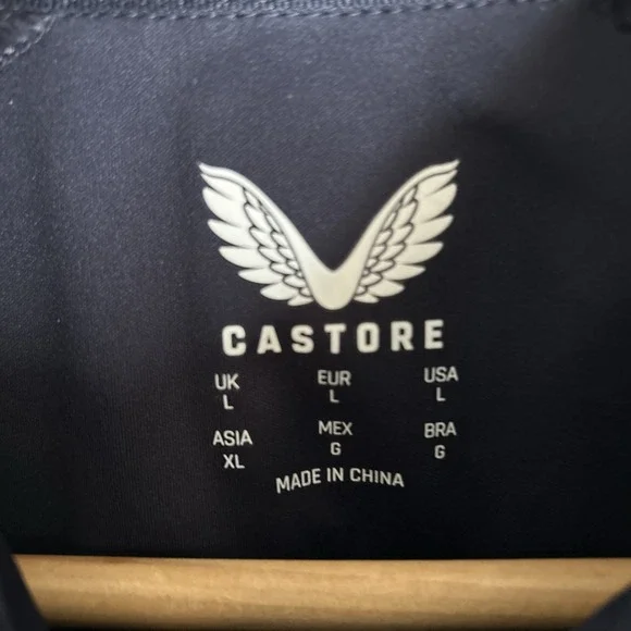 Red Bull Racing F1 2023 Team Soft Shell Jacket L- NEW! - Picture 2 of 9